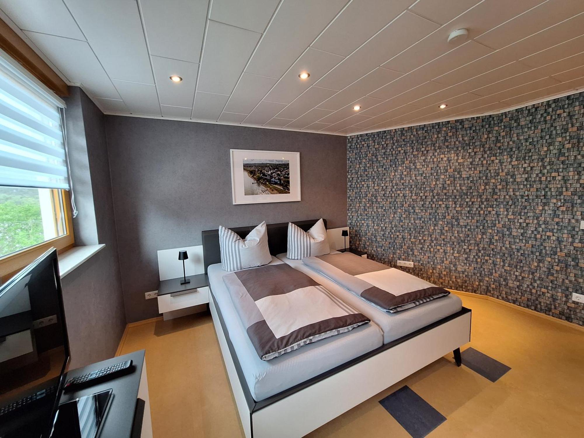 Ferienwohnung Rhens Am Rhein Exterior foto